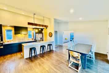 77 Lochhead Street, Mahora