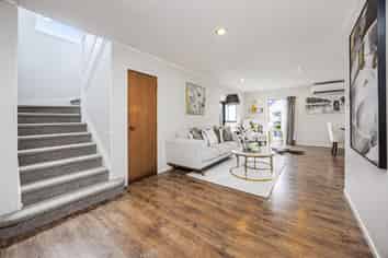  6 Majesty Place, Half Moon Bay