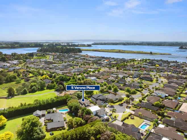 5 Verona Place, Karaka