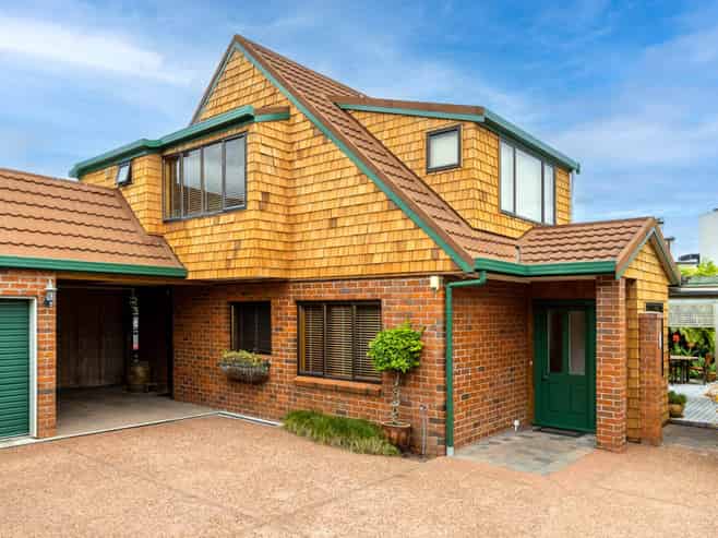 15A Tuhimata Street, Saint Heliers