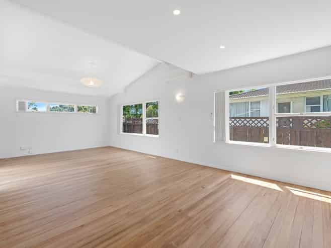 355 Pakuranga Road, Pakuranga Heights