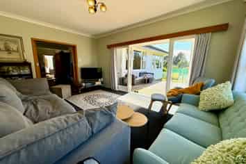 24 Wrights Road, Raglan