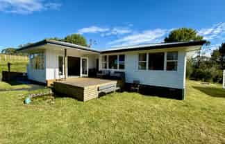 24 Wrights Road, Raglan