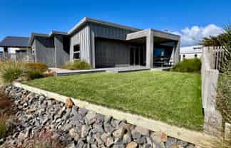 38 Rangitahi Road, Raglan