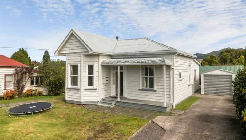 31 Adams Street, Waihi