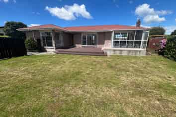 4 Todd Place, Allenton