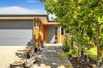 27 Reserve Road, Waikuku Beach