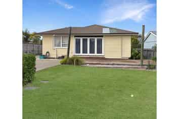 12 Lakeview Road, Waipukurau and Surrounds