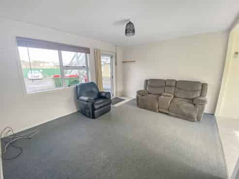 C/121 Bell Road, Waiwhetu