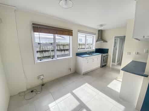 C/121 Bell Road, Waiwhetu