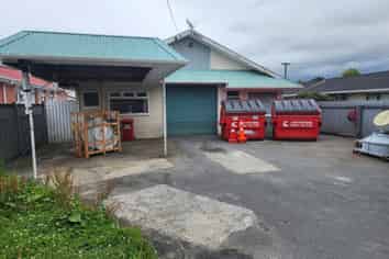 For Lease - calling all Tradesmen