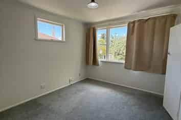 5 Lynwood Road, New Lynn