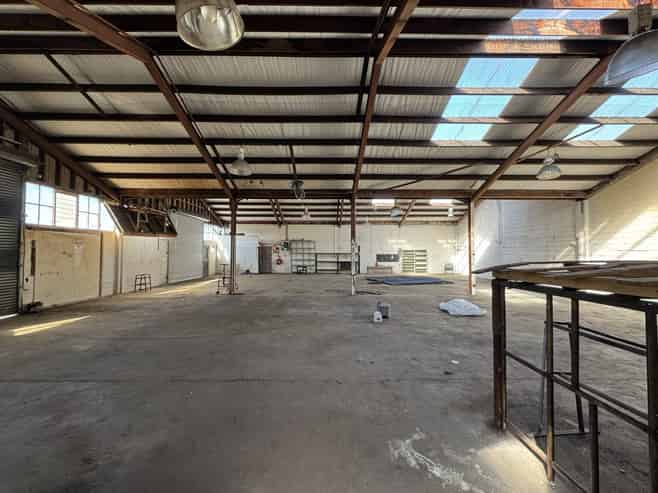 Te Rapa dual warehouse with large secured yard