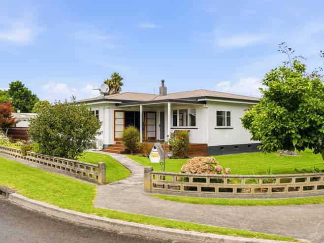 15 Kelvin Street, Inner Kaiti