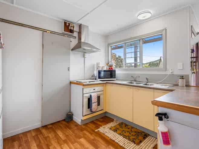 10 Beach Street, Waikouaiti