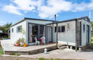 10 Beach Street, Waikouaiti