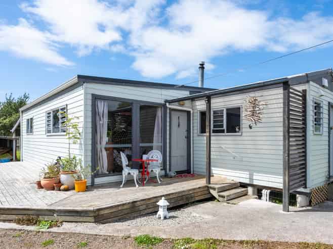 10 Beach Street, Waikouaiti