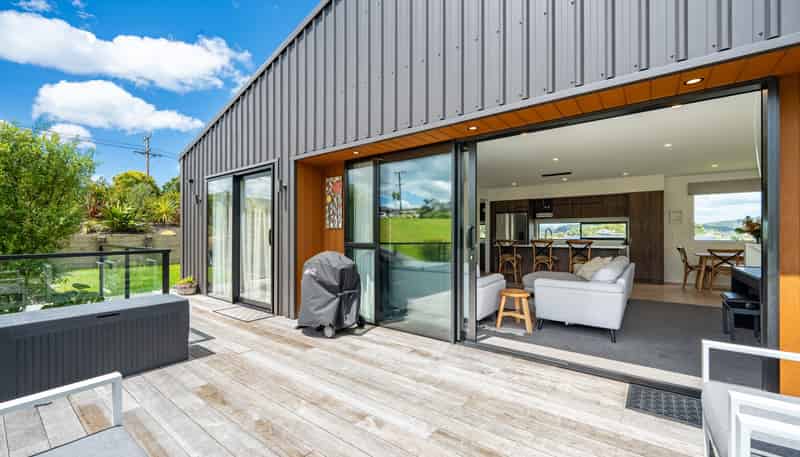 5 Milky Way, Langs Beach