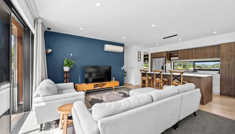 5 Milky Way, Langs Beach