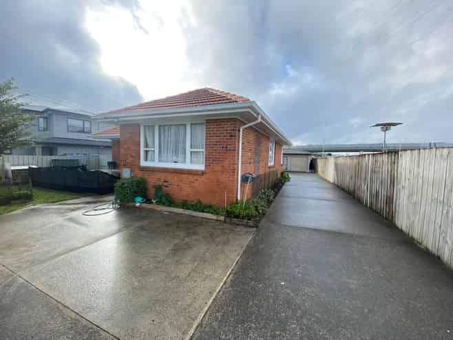5 Tiraumea Drive, Pakuranga