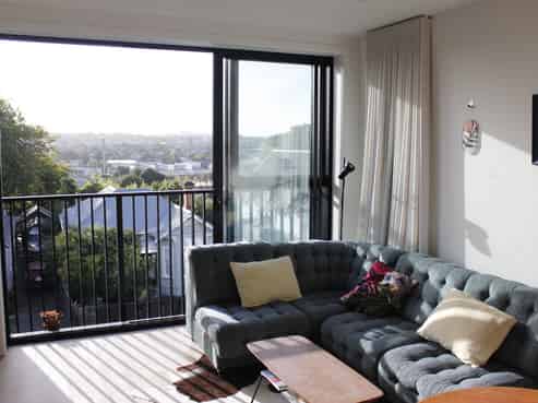 304/2 Finch Street, Western Springs