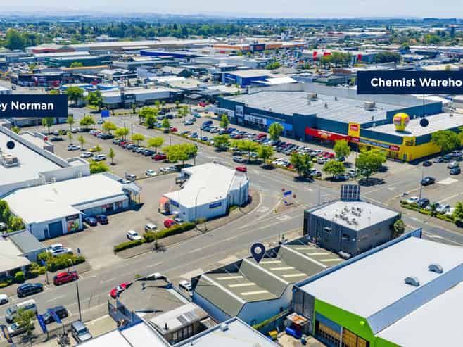 Superbly located trade investment