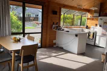 3/145 Edgecumbe Road, Avenues