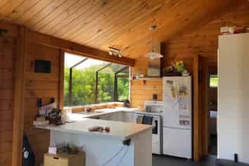 3/145 Edgecumbe Road, Avenues