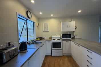 6 Mabbett Lane, Waimauku