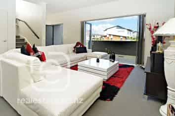 14 Birchlands Road, Flat Bush