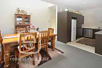 14 Birchlands Road, Flat Bush