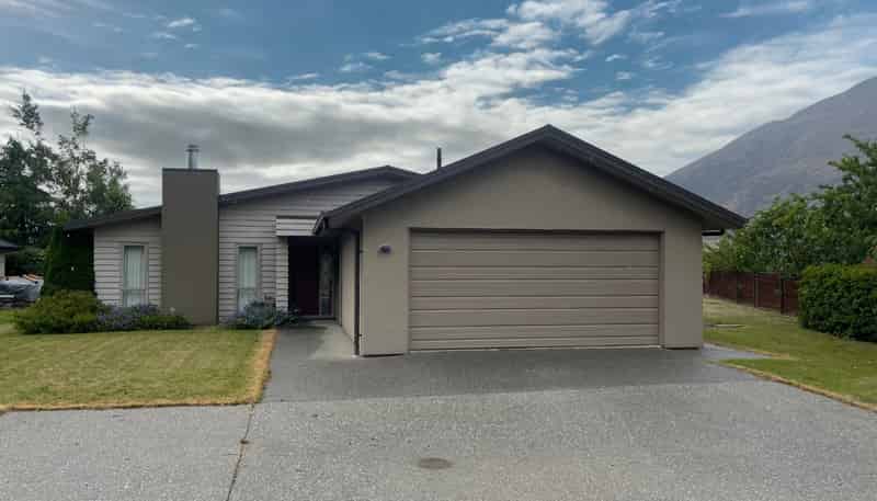 89 Ferry Hill Dr, Lower Shotover