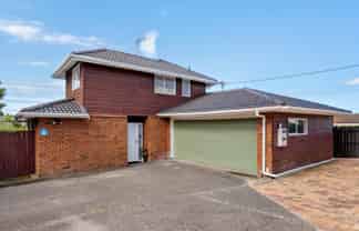 2/41 Raleigh Road, Northcote