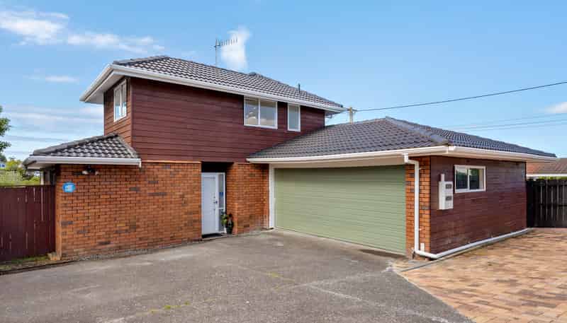 2/41 Raleigh Road, Northcote