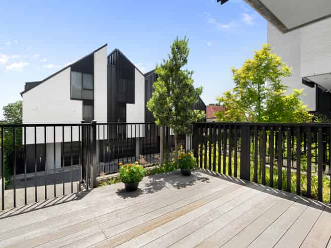 2/748 Remuera Road, Remuera