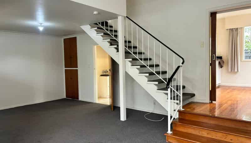 2/112 Rossall Street, Merivale