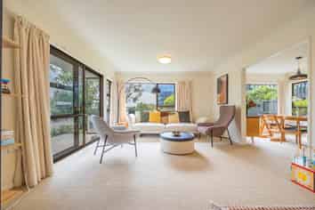 1/18 Kauri Glen Road, Northcote