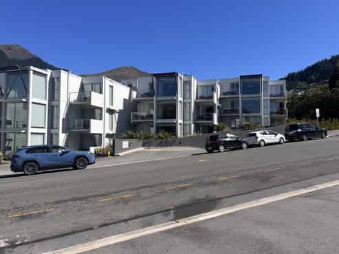 105/21 Stanley Street, Queenstown