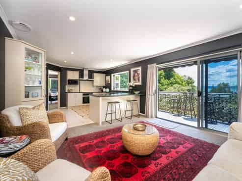 151 Milton Road, Bluff Hill