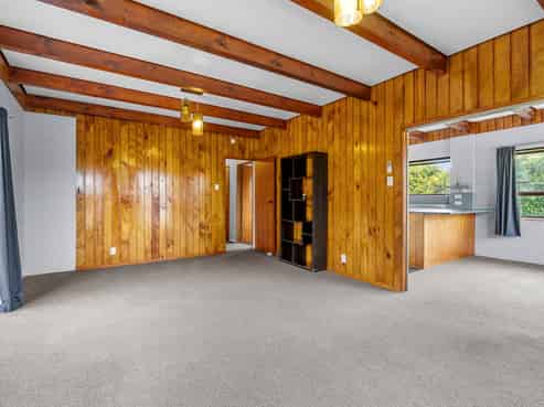 39 Trelawney Crescent, Westown