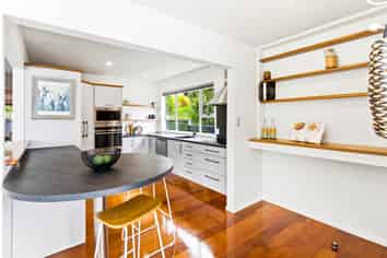 40 Marine Parade, Macandrew Bay