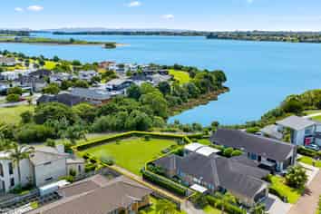 20 Pescara Point, Karaka