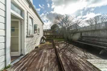 Room 2/37 Owen Street, Newtown