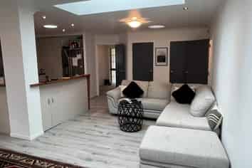 5 Cumbrian Place, Conifer Grove