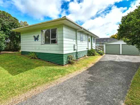 10 Seaview Rise, Waiuku