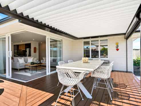 5 Maple Grove, Solway