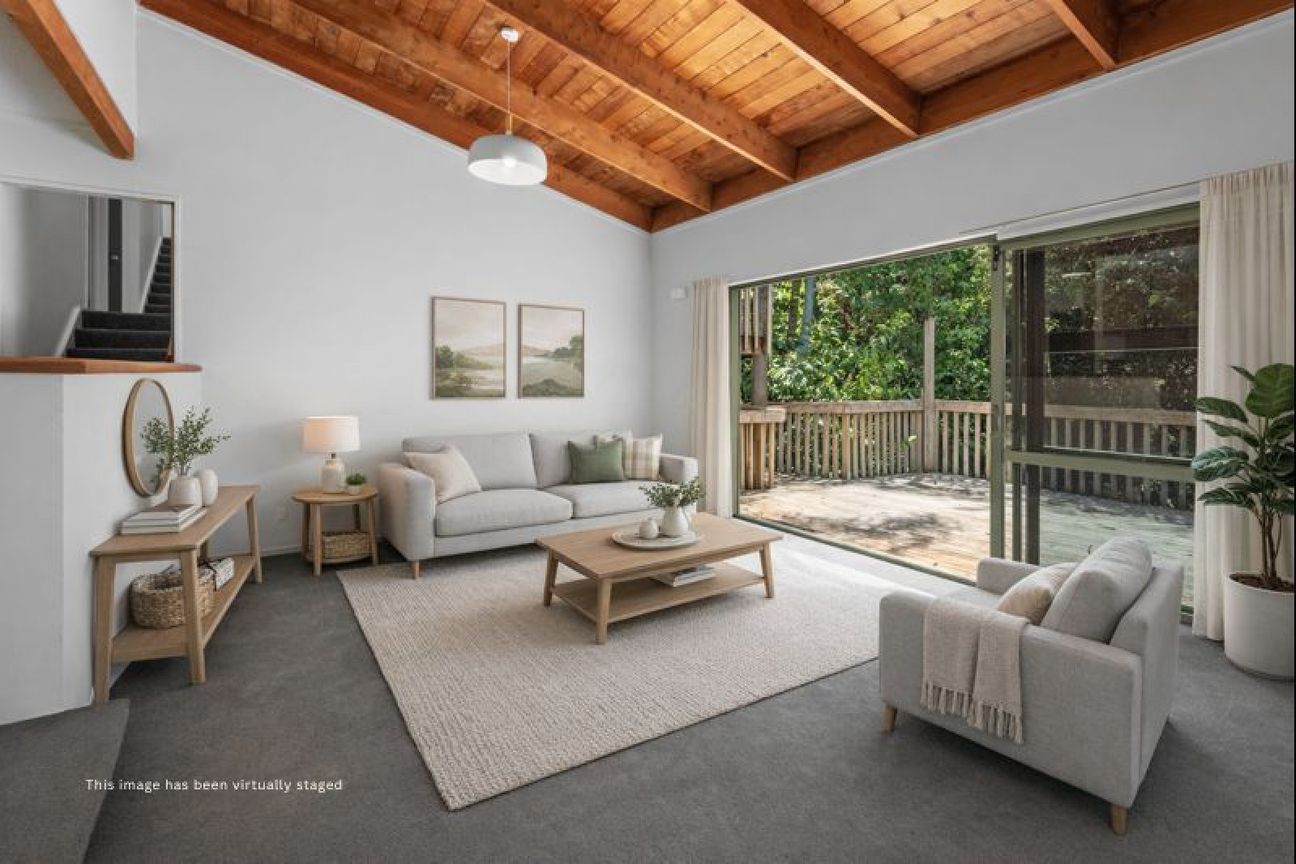 Hidden treehouse retreat near the water – pohled 5