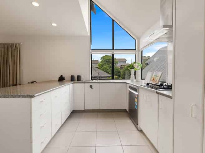 3/24 Grand View Road, Remuera