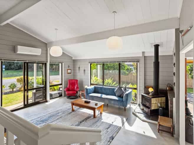 83 Robinson Road, Whitianga