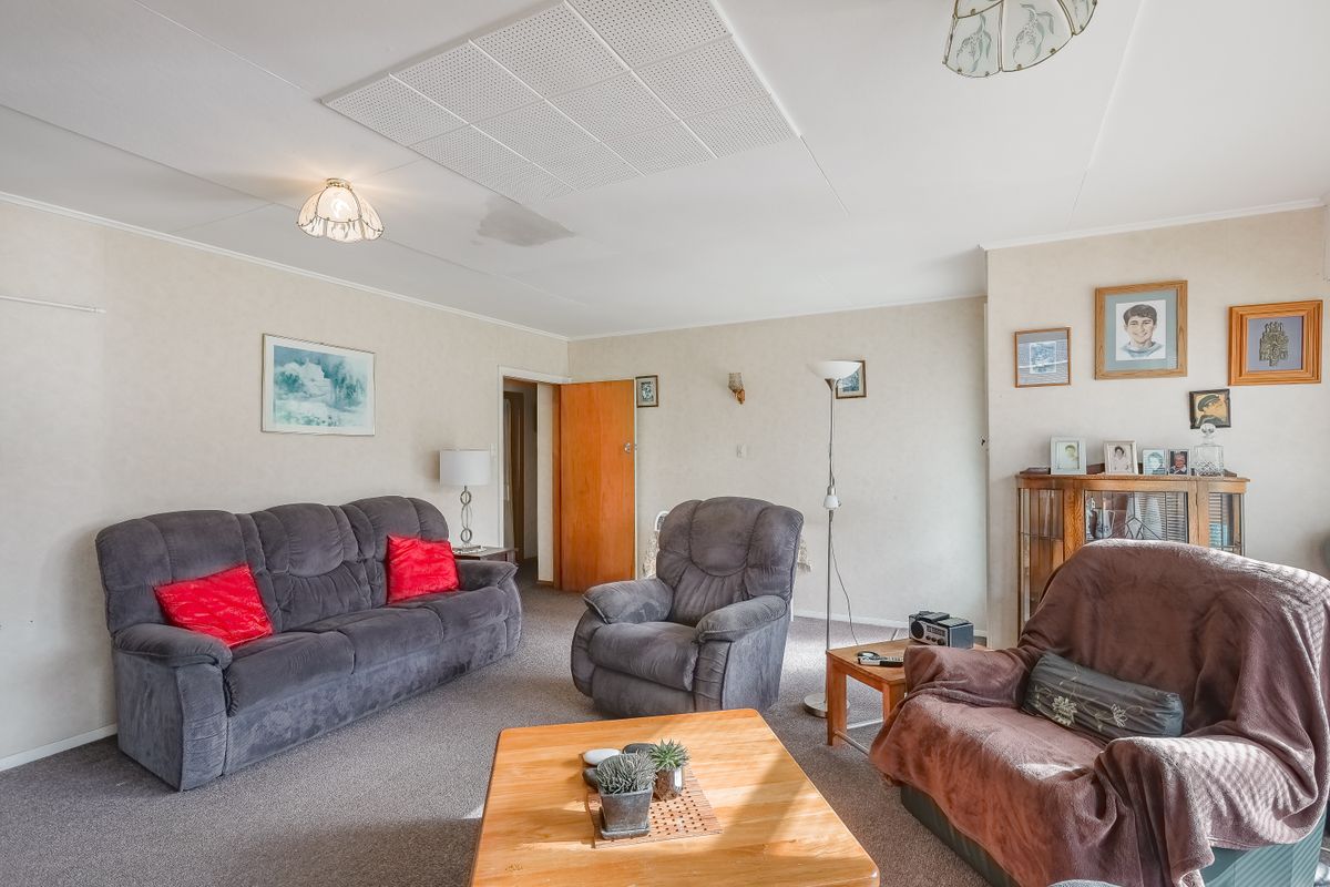 Prime Location - Brick Family Home - Mehr